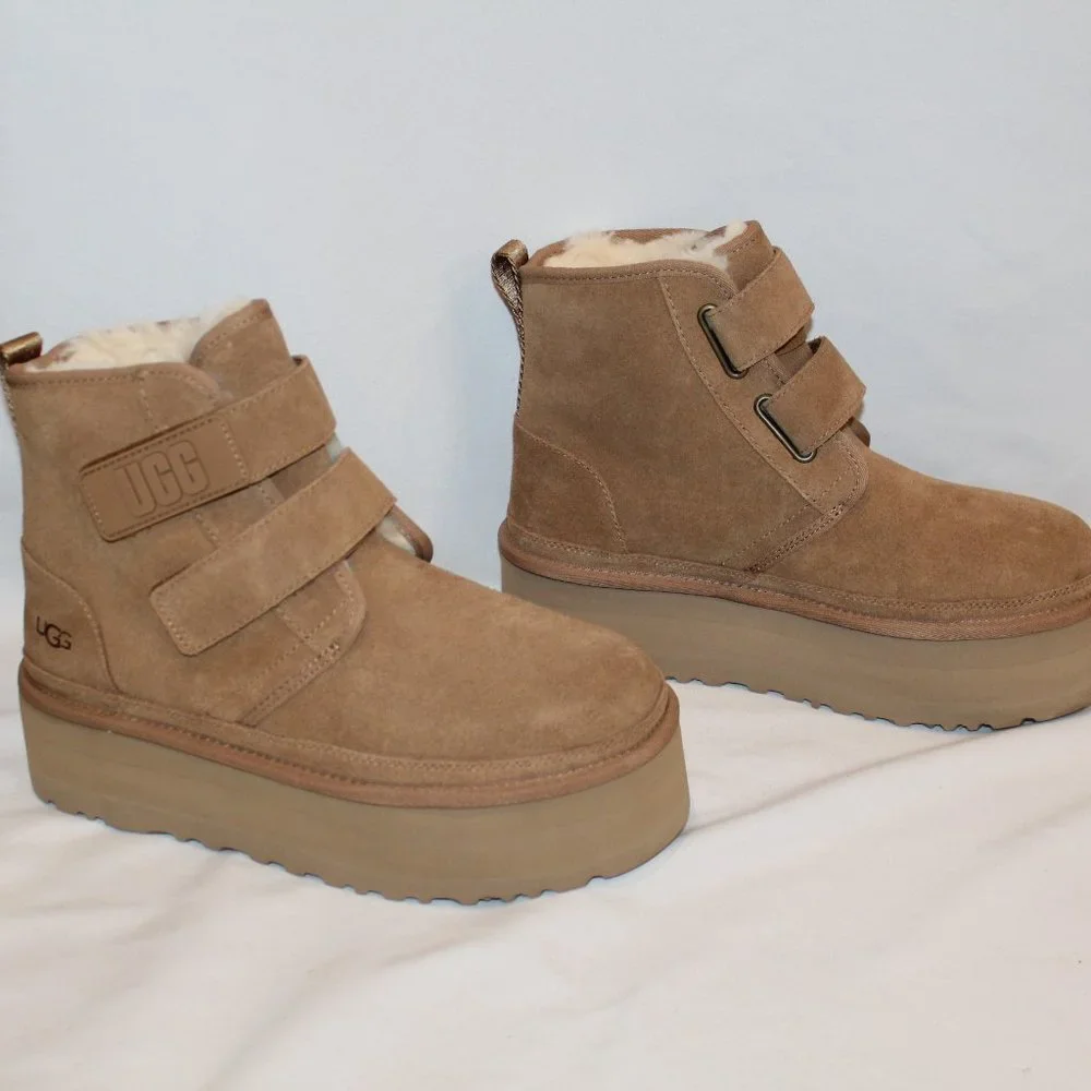 NIB UGG WOMEN'S PLATFORM CHESTNUT SUEDE SHEARLING LINED ANKLE BOOTS - Picture 3 of 8